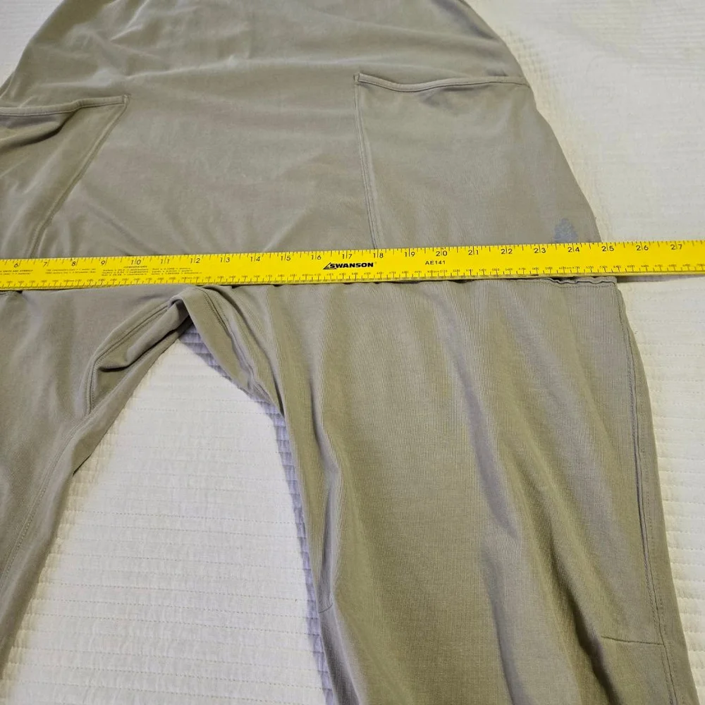 Women's Free People Movement Jumpsuit Size XS in Sage Stone Green - Picture 6 of 10